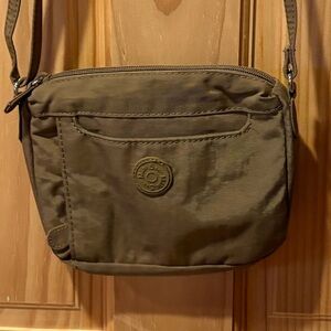 Multisac Crossbody Purse Loads Of Pockets Great Organizer Bag. Dark khaki/olive